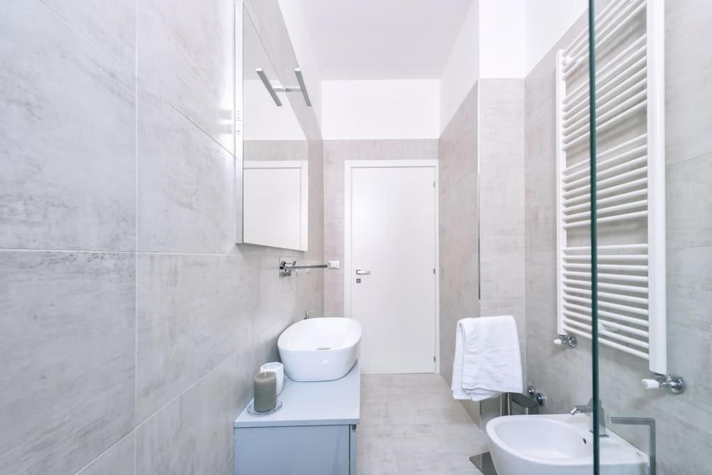 Апартаменти Domus Delia Pescara Centro Екстер'єр фото